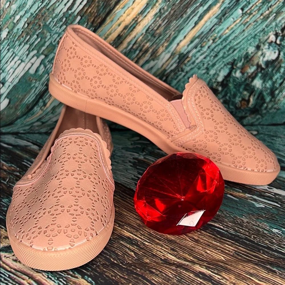 Nautica Women's Coral Slip-On Flats